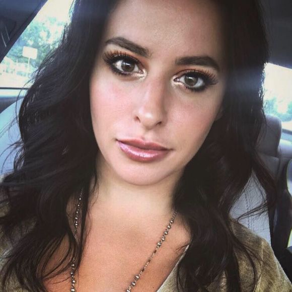 Meet your Posher, Randi - Picture 1 of 1